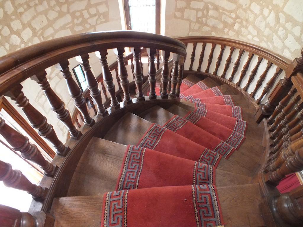 Chateau De Naze Vivy-Saumur Exteriör bild